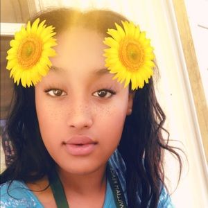 Meet your Posher, Alexandrea